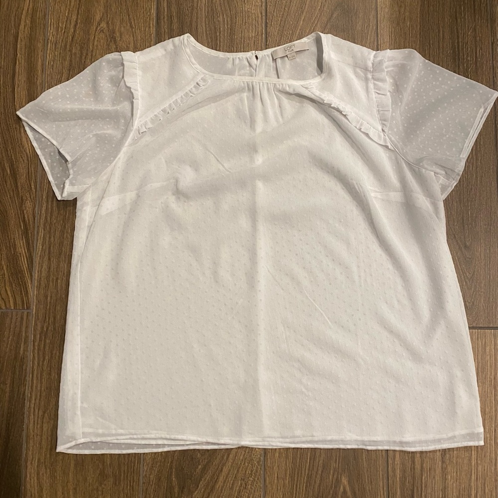 Loft Plus White Swiss Dot Blouse size 18